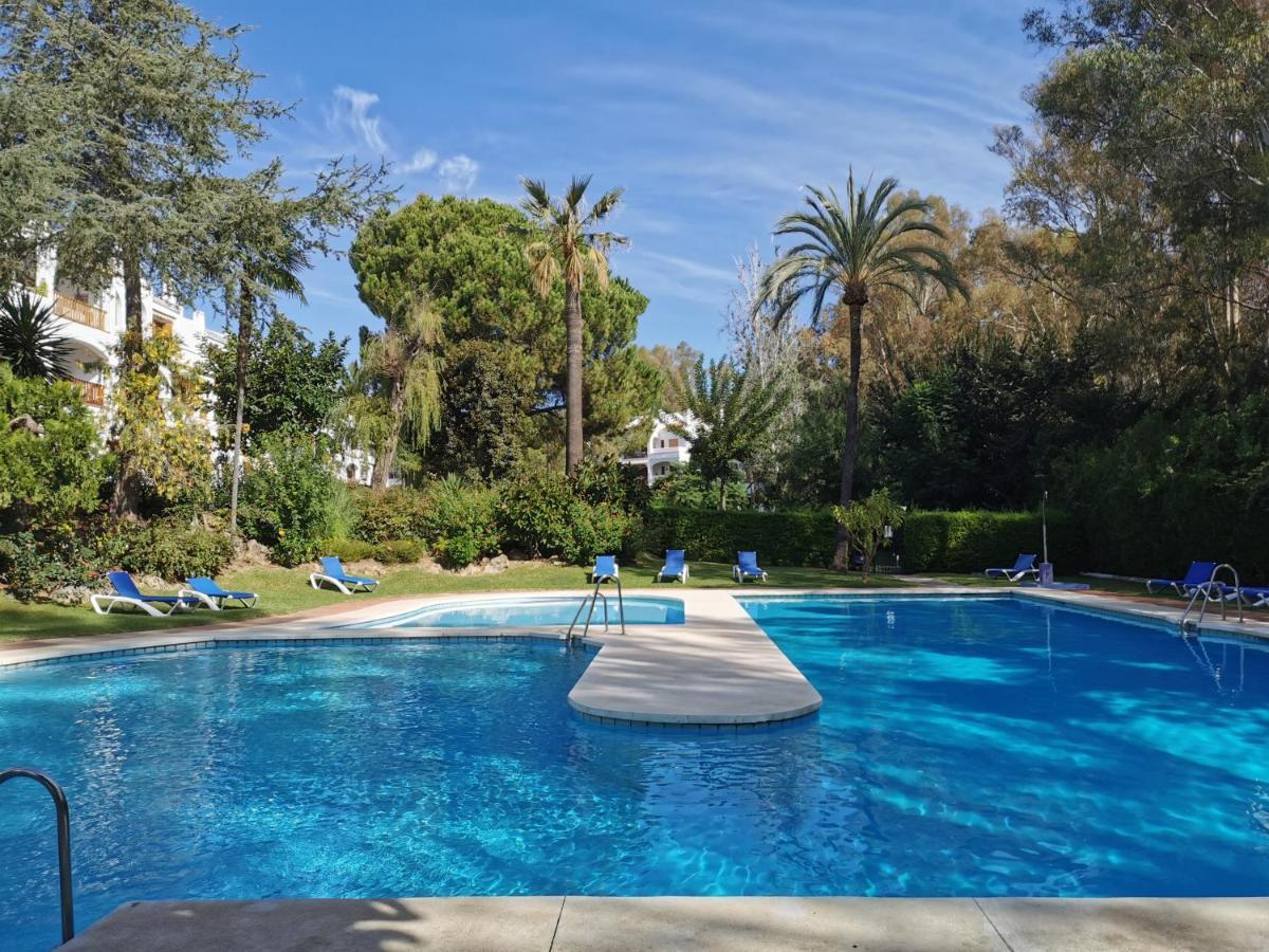 マルベーリャNueva Andalucia - Penthouseアパートメント エクステリア 写真